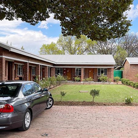 Village Lodge Harrismith Exterior photo