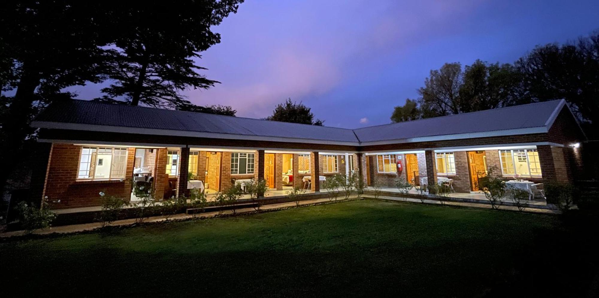 Village Lodge Harrismith Exterior photo