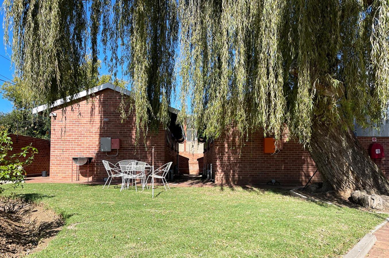 Village Lodge Harrismith Exterior photo