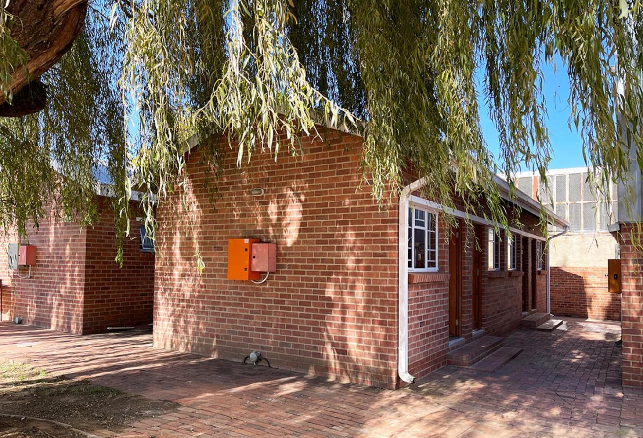 Village Lodge Harrismith Exterior photo